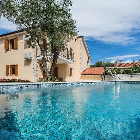 Apartments Villa Diamant With Pool & Whirlpool Čižići Kültér fotó